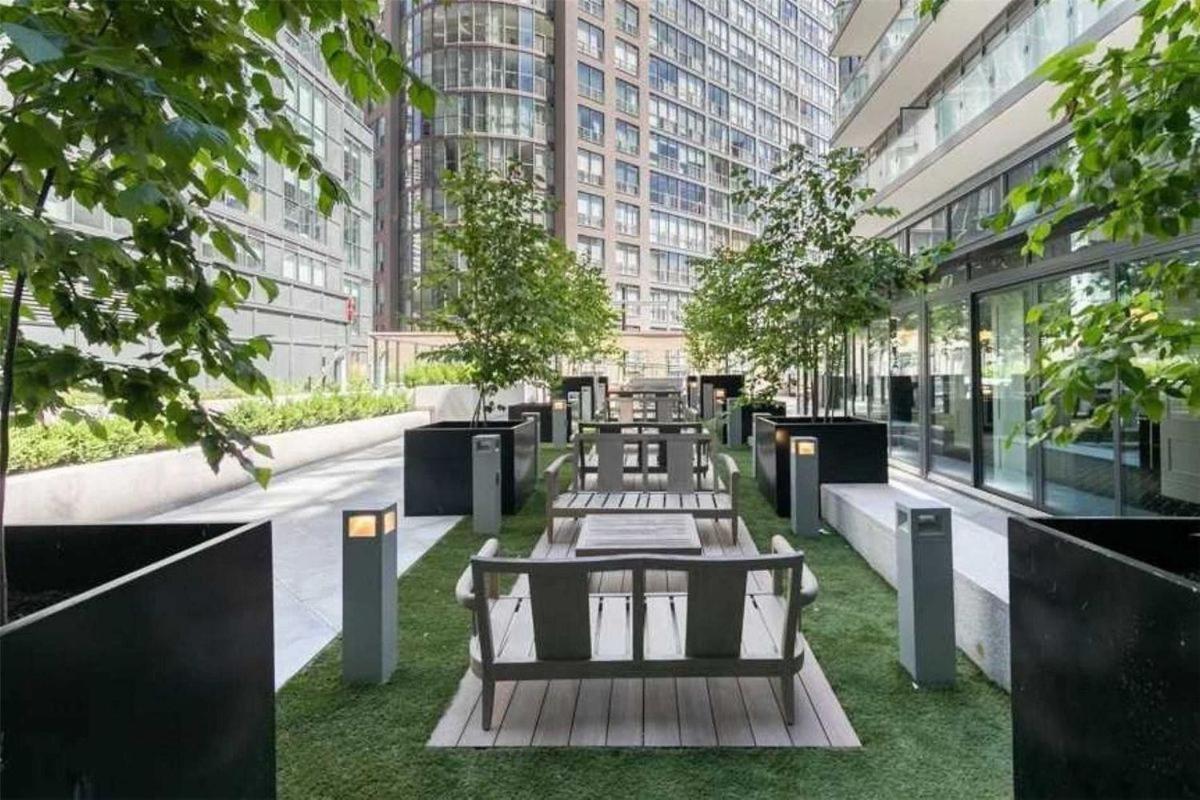 Stylish Downtown Toronto Residential Hotel Buitenkant foto